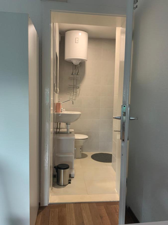 אימוטסקי Studio Apartman Miko מראה חיצוני תמונה