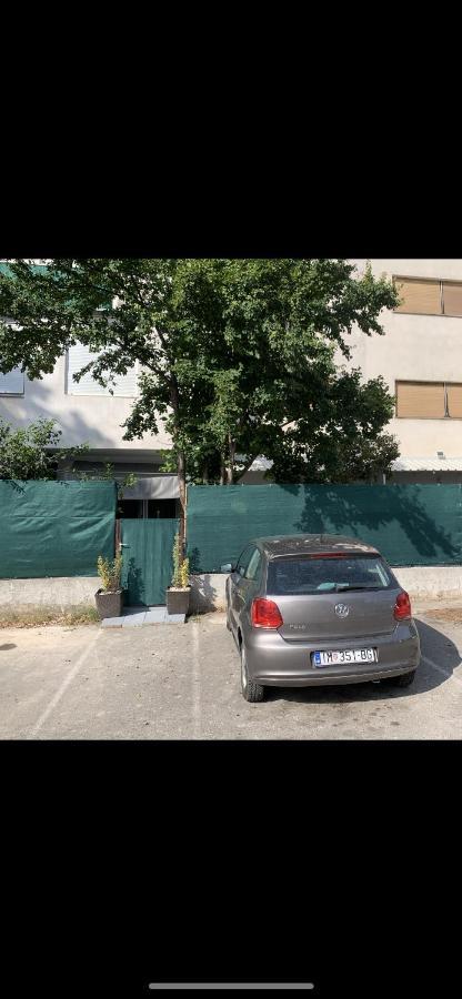 אימוטסקי Studio Apartman Miko מראה חיצוני תמונה