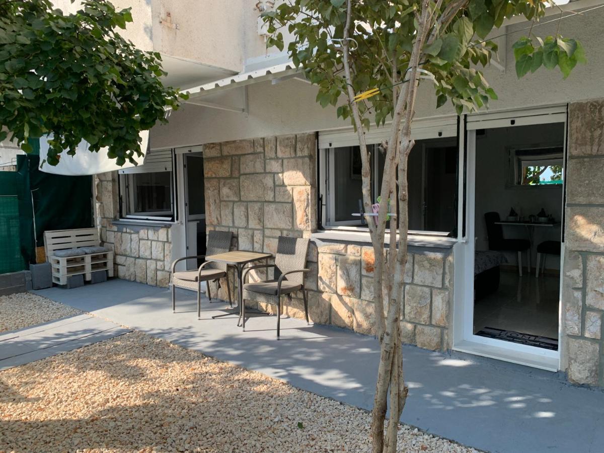 אימוטסקי Studio Apartman Miko מראה חיצוני תמונה