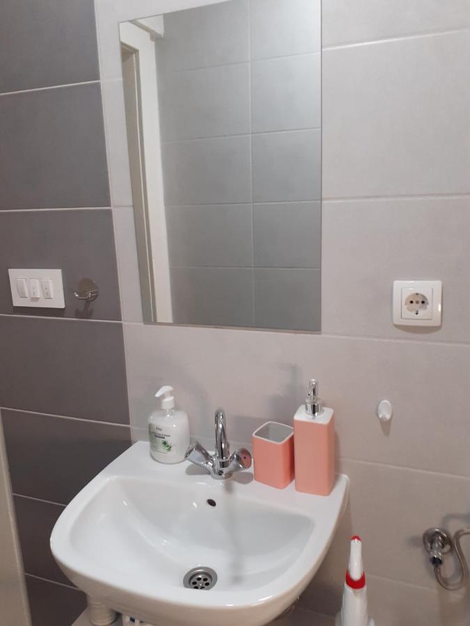 אימוטסקי Studio Apartman Miko מראה חיצוני תמונה
